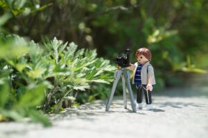 tripod-lego-man