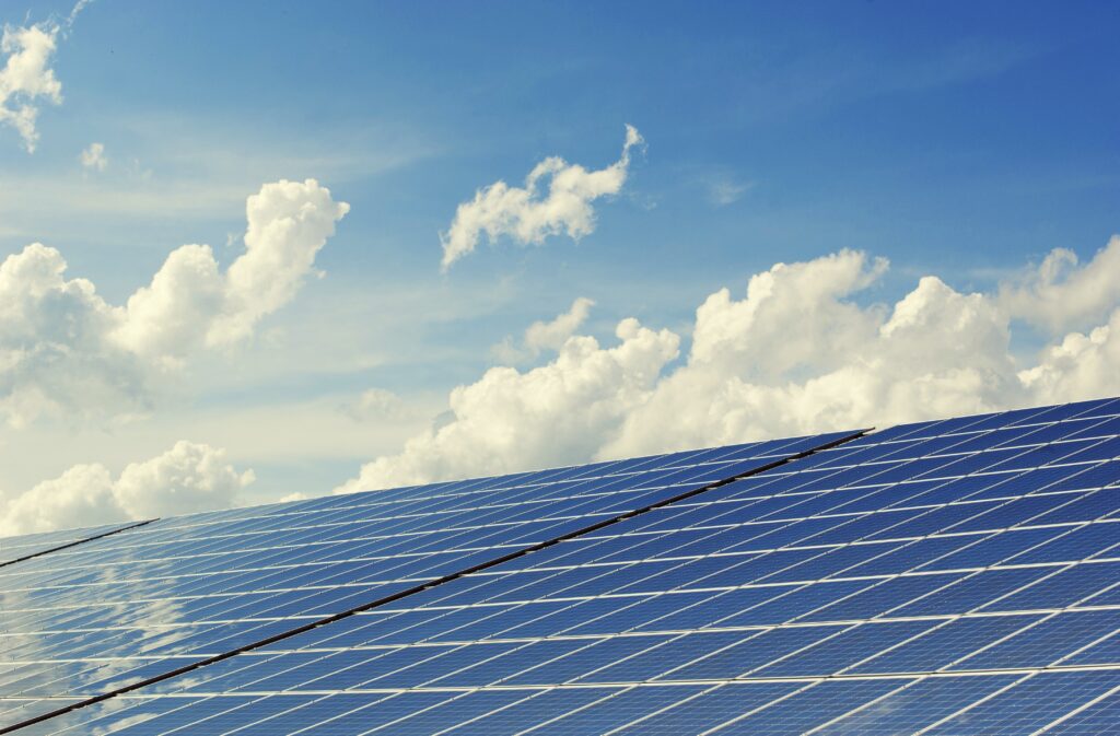 How does the federal solar tax credit work