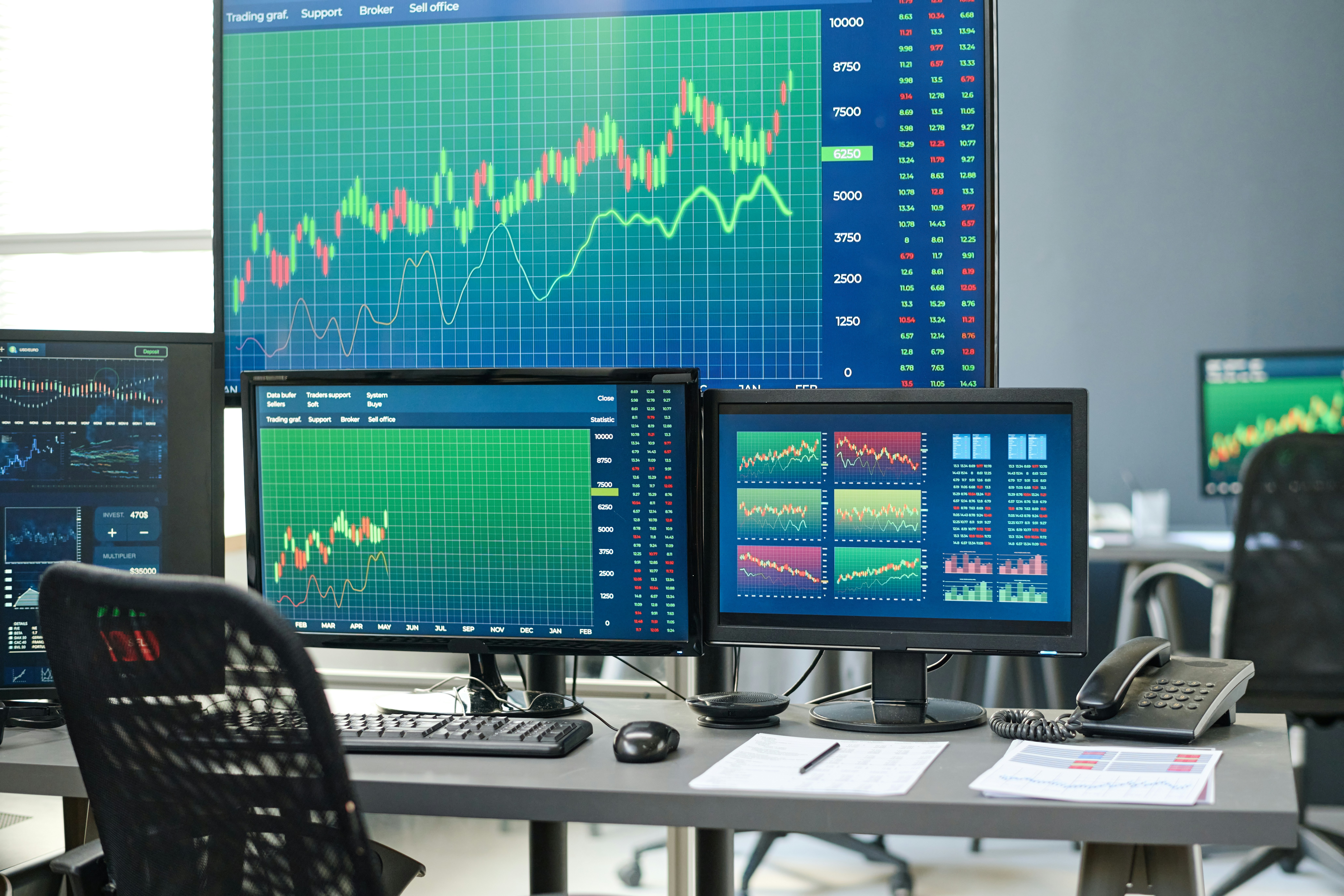 Best Dividend ETFs for Passive Income (No Work Needed)