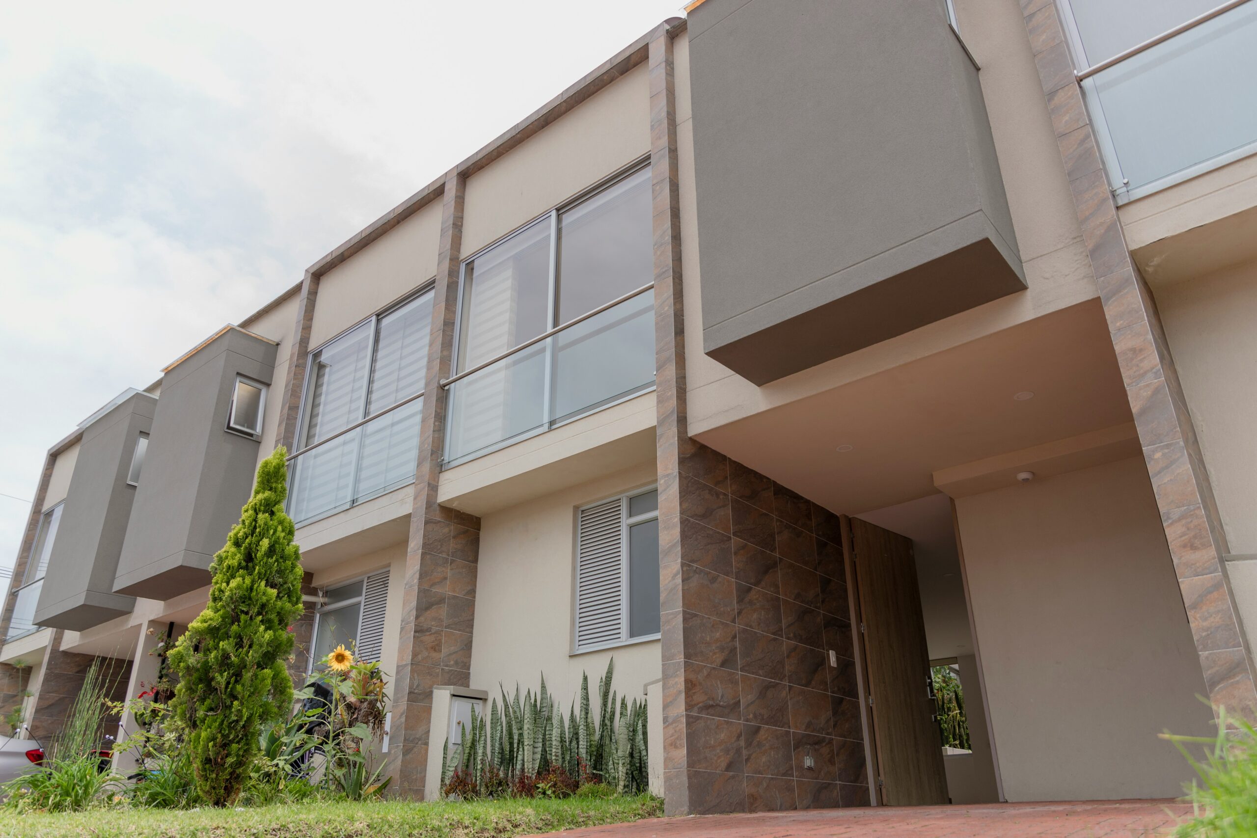 Real Estate Syndication: An Accredited Investor’s Guide